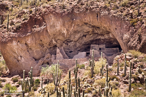 Apache Trail - Cliff Dwellings Ruins at Tonto National Monument