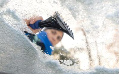 How to Prevent Windshield Cracks in Freezing Weather